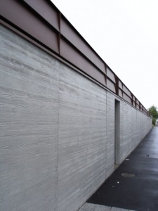 木目模様のコンクリート塀(参考写真)